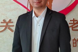 刘华爆料雷特灯光视频,揭秘视频背后的惊人真相