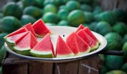 yyds免费吃瓜,畅享夏日清凉盛宴